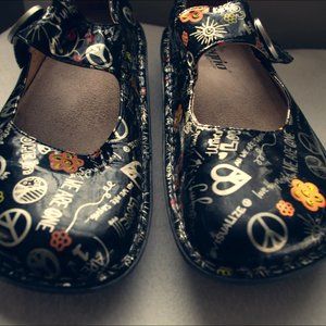 Alegria "Peace" Mary Janes